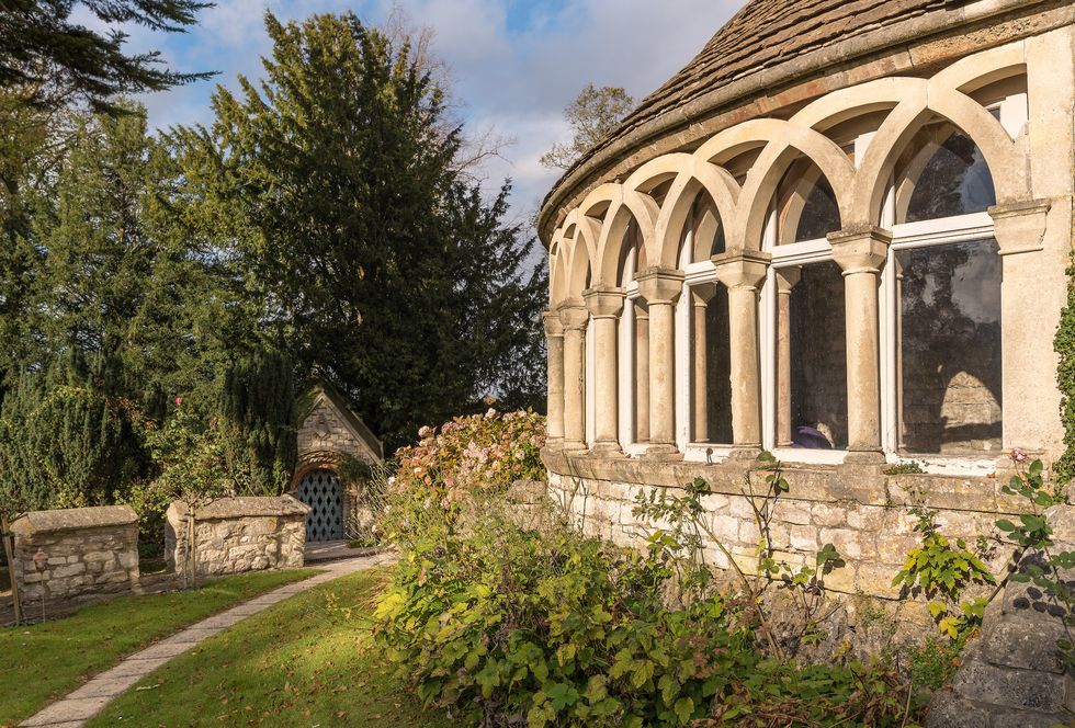 Grade I Listed Devizes Castle For Sale In Wiltshire -