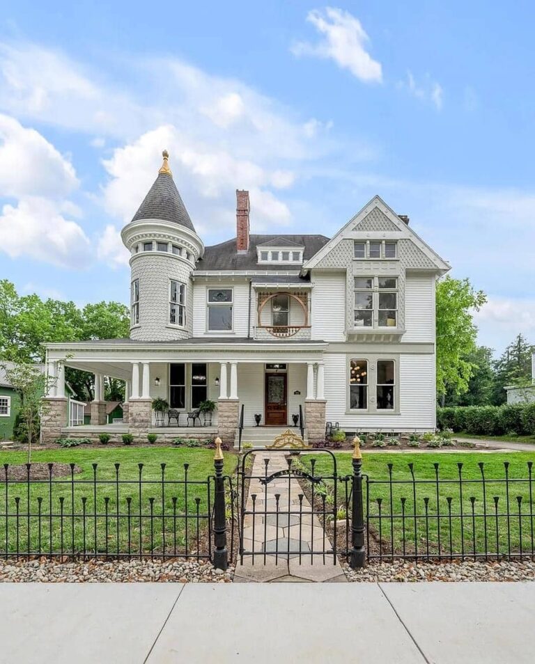 Beautiful woodwork and seven fireplaces! C. 1888 in Kentucky. $895,000.