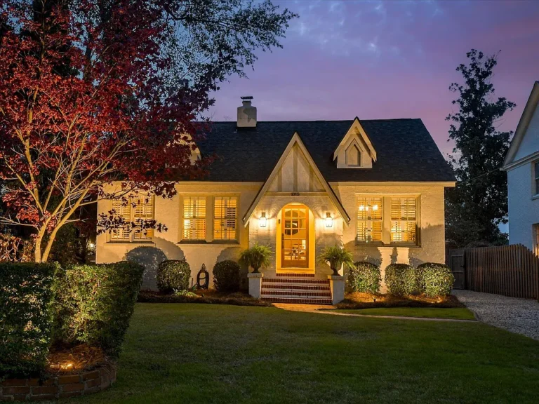 Check out the landscaping! C. 1936 in Georgia. $529,900.