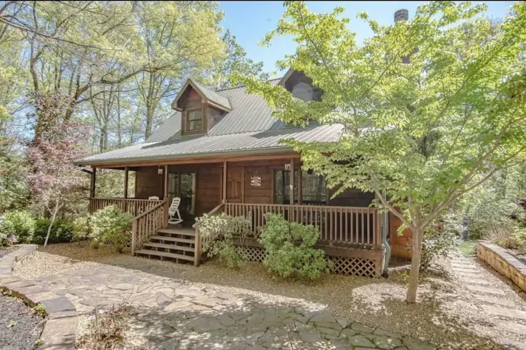 Check out the lake views!! Over 5 private acres in Tennessee. $529,900.