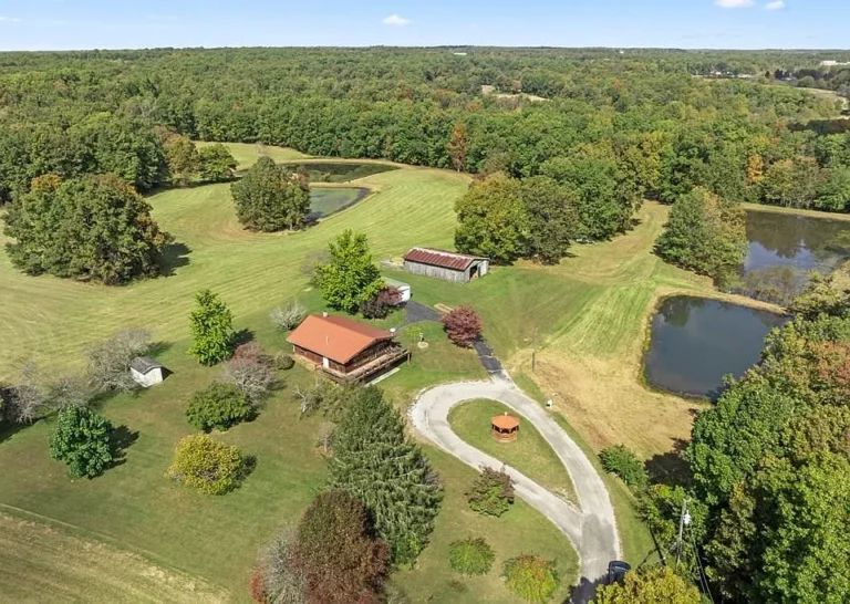 Check out the 5 ponds!! 51 private acres in Tennessee. $997,000.
