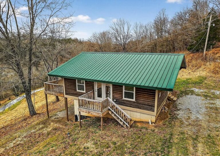 Check out the views!! 206-acre sportsman’s paradise in Tennessee. $1,300,000.