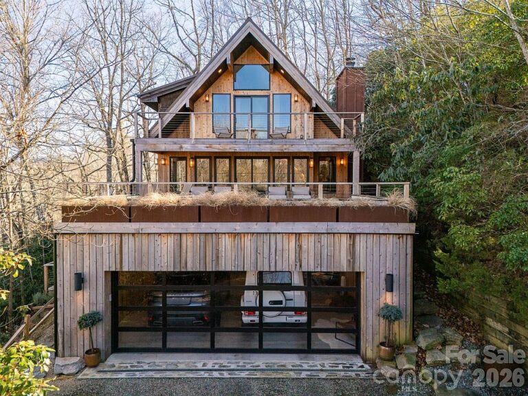 Mountain-modern perfection! 2023 renovation in North Carolina. $875,000.