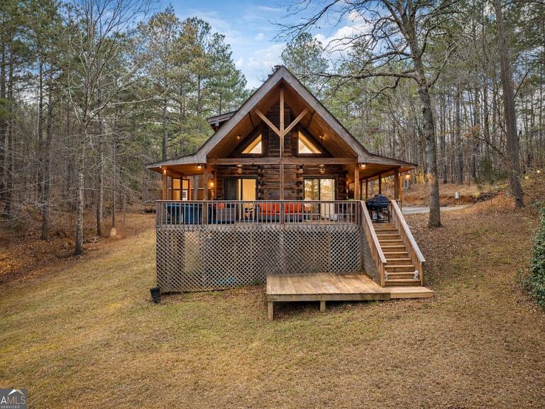 Check out the wood interior!! Over an acre of lakefront in Georgia. $644,800.