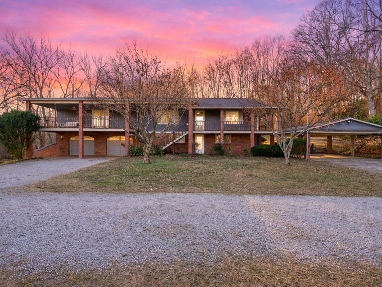 The River Views! 73 pristine acres in Tennessee. $1,225,000.