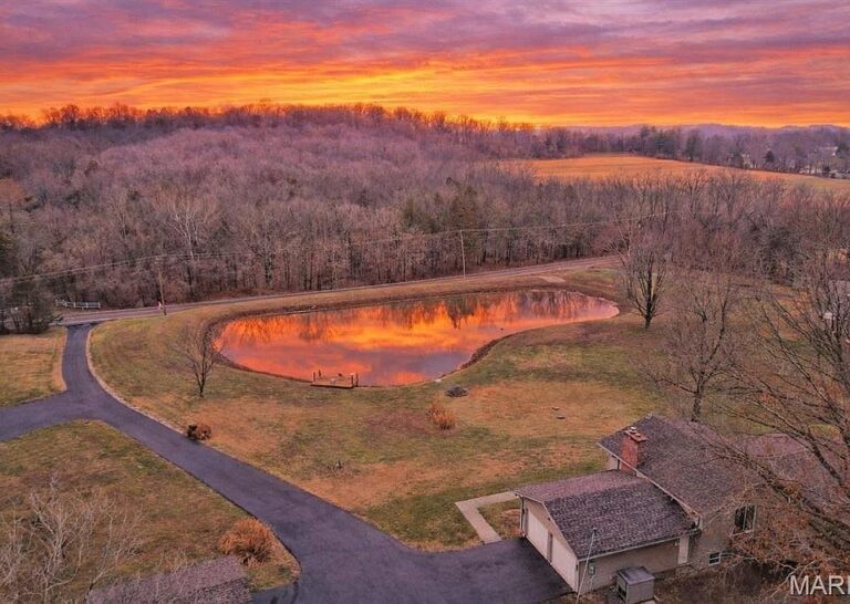 Check out the lake!! Over 3 private acres in Missouri. $599,000.