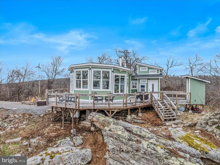 Stunning mountain views! Off-grid cottage on 5+ acres in West Virginia. $325,000.