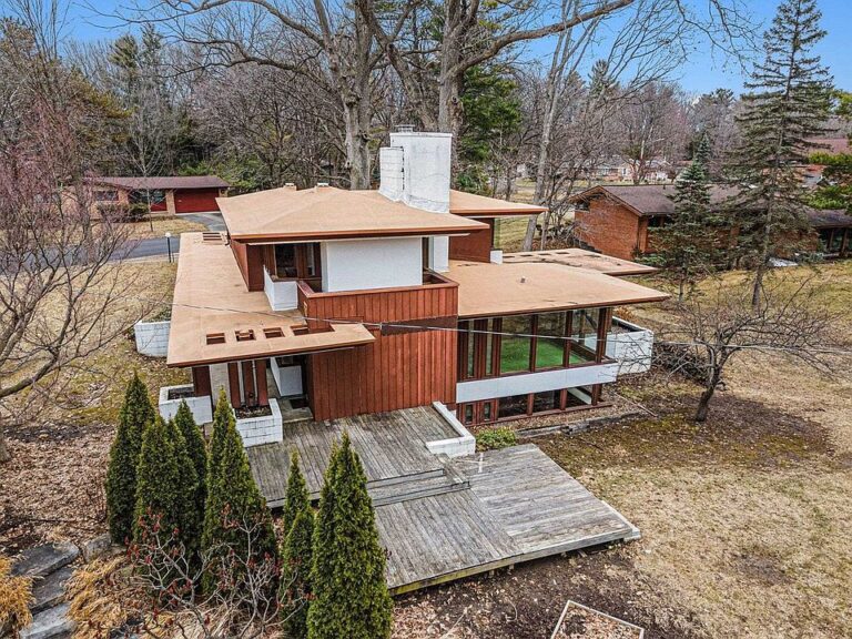Stunning character! C. 1964 Sinclair Residence in Michigan. $335,000.