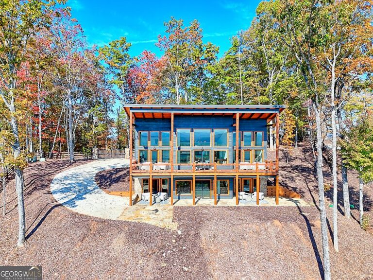 Pretty vaulted ceilings! C. 2024 new construction in North Georgia. $1,547,000.
