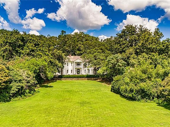 Check out that staircase!! 6,300 sq. ft. historic gem in Newnan. $1,000,000.