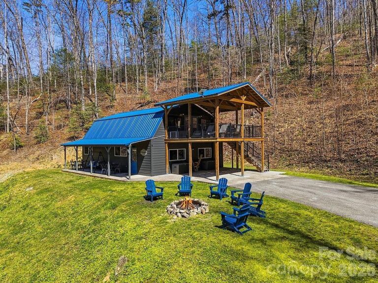 Mountain views and 11 acres! 2004 Cabin in North Carolina. $535,000.