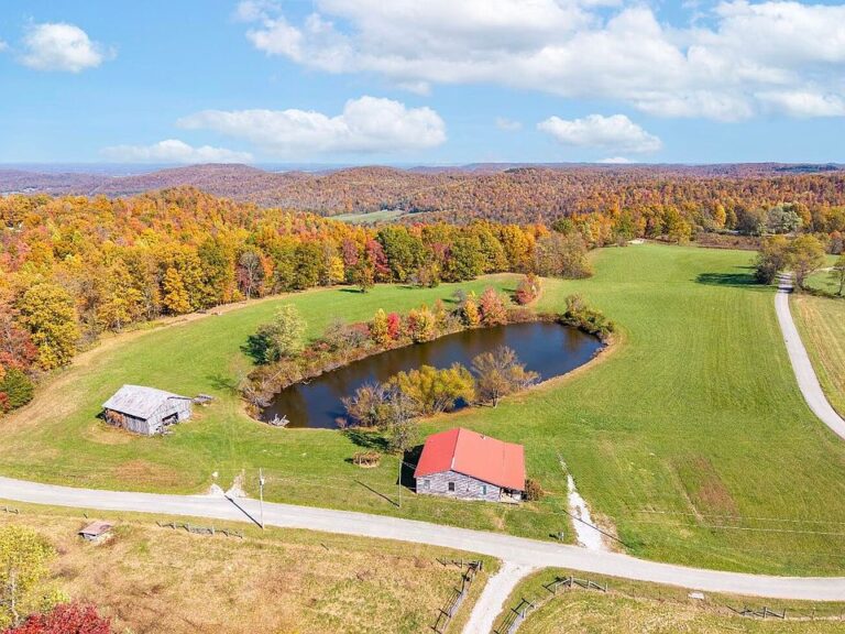 Beautiful mountain views! One-level living on 36 acres in Kentucky. $399,900.