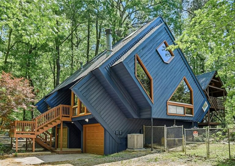 Check out the floating staircase! Architectural gem in Georgia. $799,000.