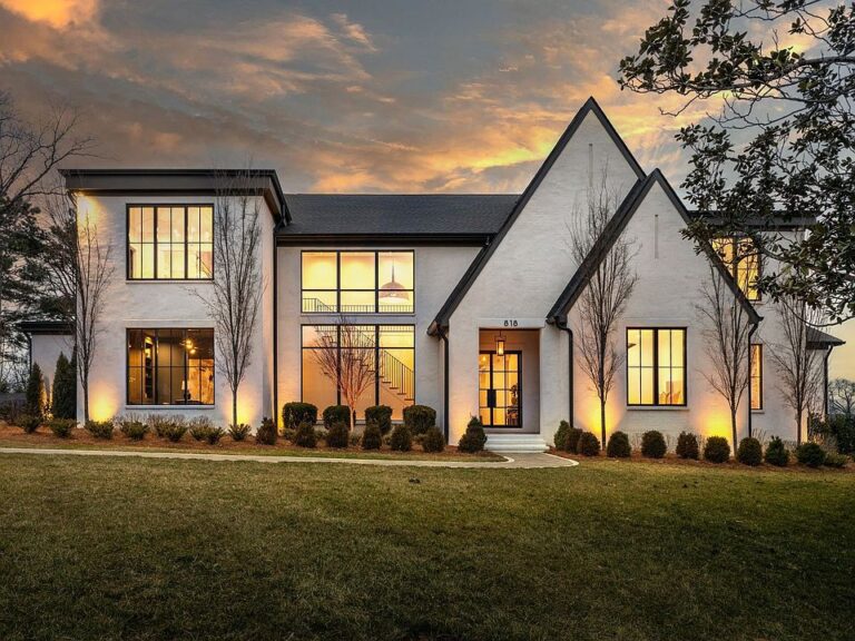 Stunning wine cage and infinity pool! 1.4 acres in Tennessee. $6,996,996.