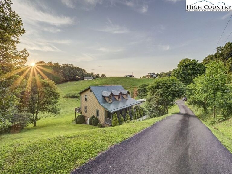 Turnkey and mountain ready! 1,960 sq. ft. in Tennessee. $385,000.