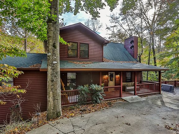 Check out those river views! Log cabin on the Coosawattee in Georgia. $749,900.
