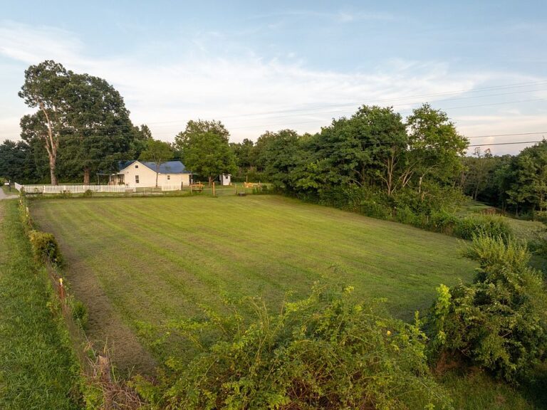 Pretty creek and setting! Over ten acres in Tennessee. $799,000.