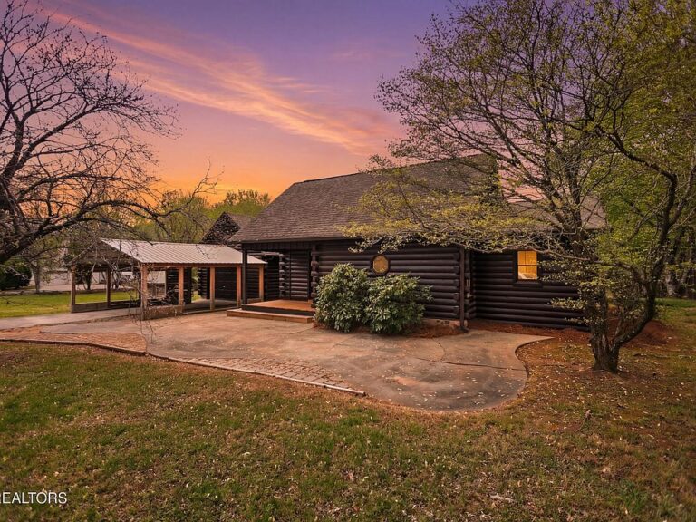 Great mountain views! Turnkey designer cabin on an acre in TN. $549,000.