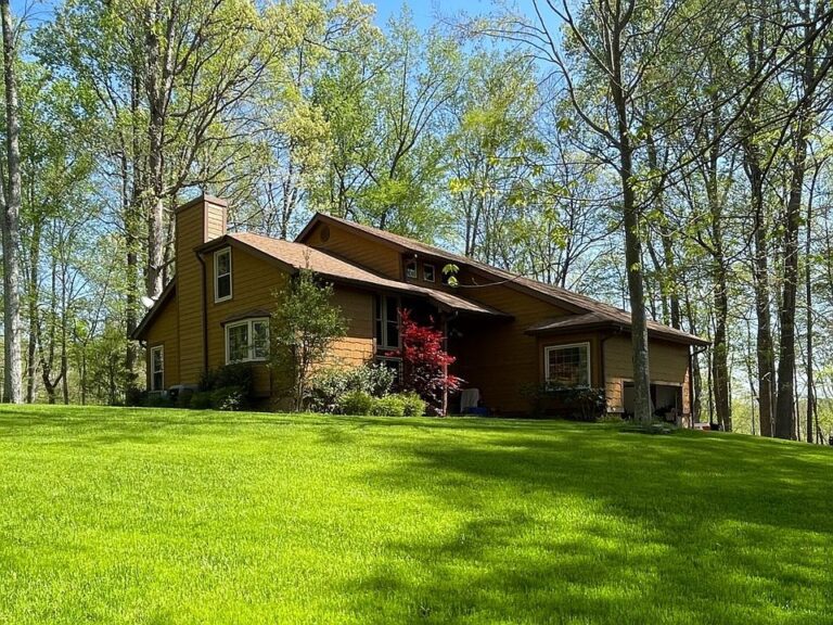 Check out the historical natural spring! Nearly 11 acres in Tennessee. $799,900.