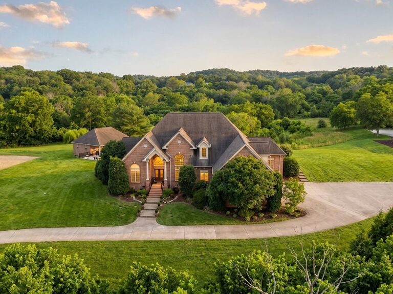 Check out the ceilings!! Over 21 acres in Tennessee. $2,495,000.