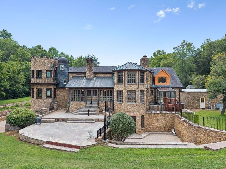 Beautiful stone work! Over 30 acres in Tennessee. $3,699,000.