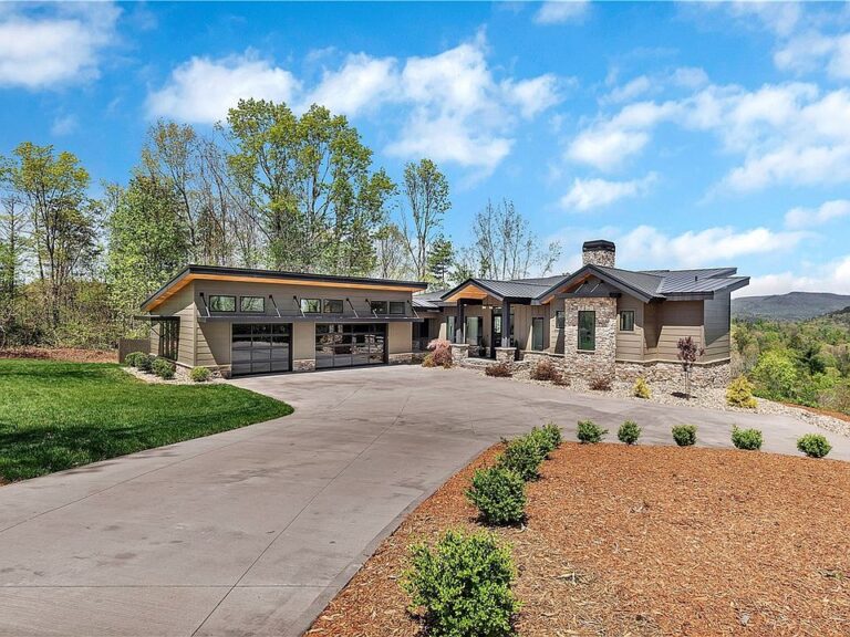 Unobstructed mountain views! Modern 2024 build on 7 acres in South Carolina. $2,350,000.