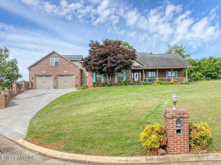 Check out the mountain views!! Over half an acre in Tennessee. $554,900.