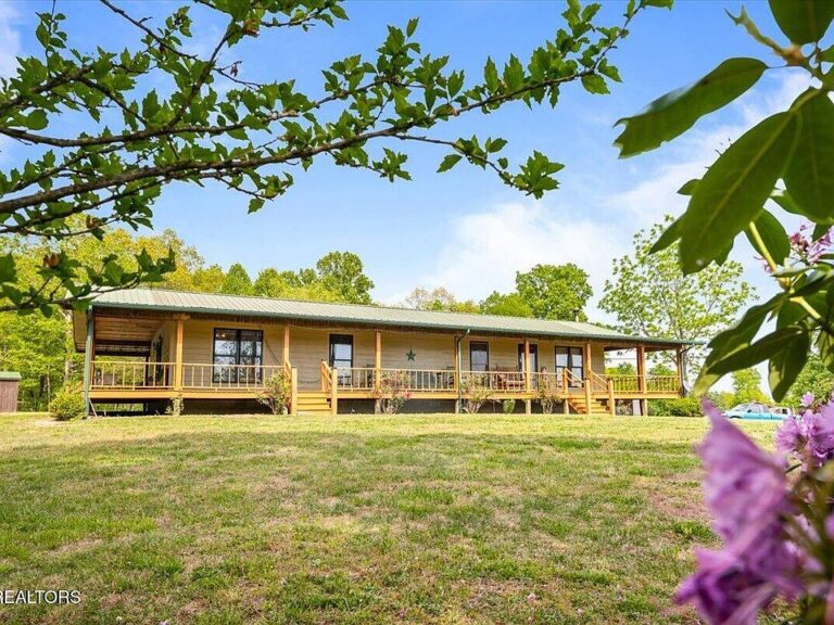 Amazing views and rolling pastures! 61 acres in Tennessee. $779,900.
