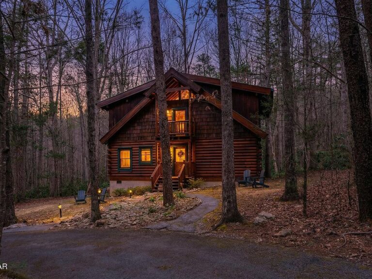 Listen to the stream! Cozy log cabin in Tennessee. $525,000.