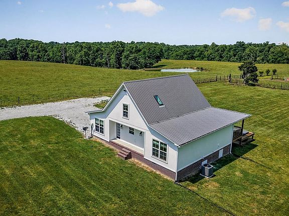 Check out that lot size!! 195 private acres in Tennessee. $1,200,000.