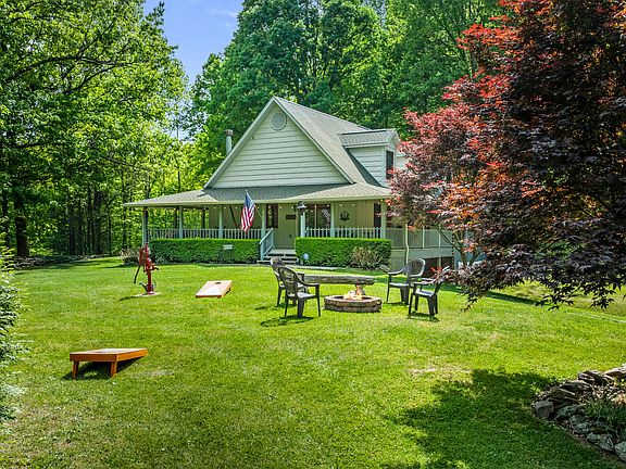 Incredible mountain views! 16 private acres in Tennessee. $1,199,000.