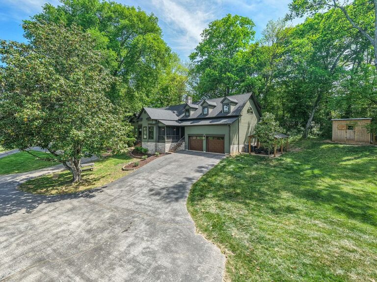 Check out the countertops!! High-end 10-acre mini farm in Tennessee. $1,390,000.