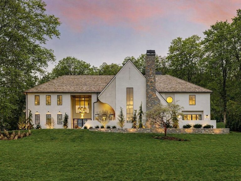 5 Beds, 8 Baths, and a Private Pool House: Tour This Nashville Masterpiece