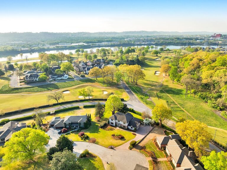 Prestige Living in Riverview: 4,800+ SQFT Luxury Home Near the Tennessee River