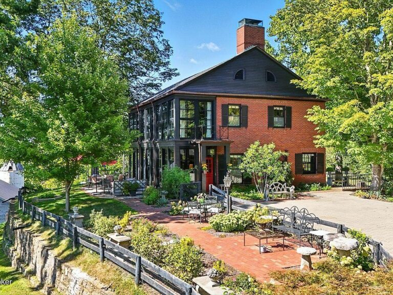 Check out the kitchen!! Over two scenic acres in Kentucky. $1,499,000.