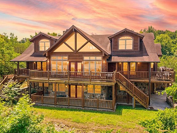 High-Yield Luxury Hospitality Opportunity Near the Great Smoky Mountains