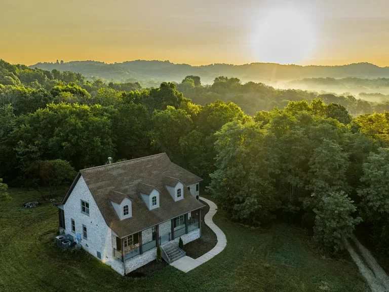 Breathtaking 360-degree views! Over 83 acres in Tennessee. $1,499,000.